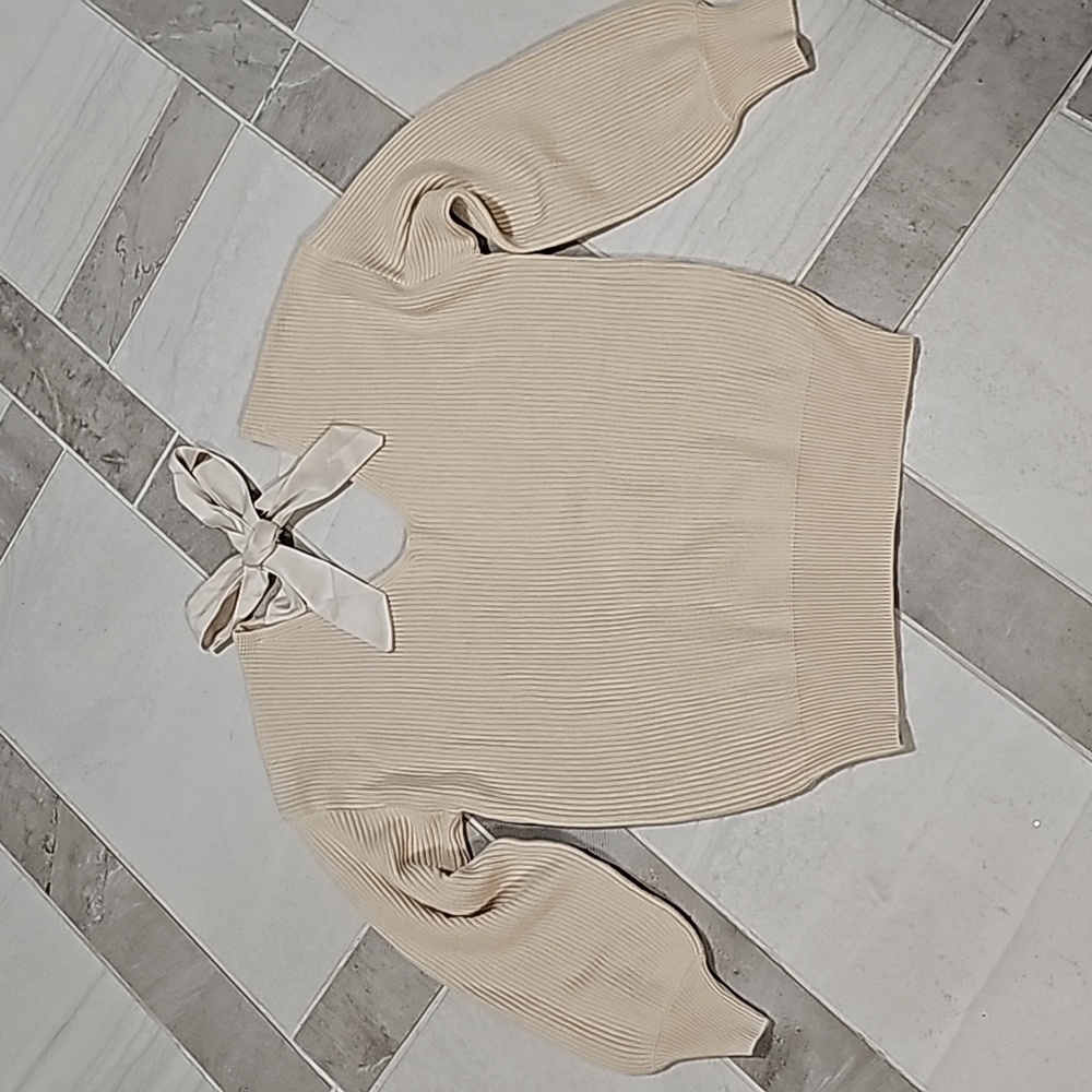 Apricot sweater, brand new - Picture 2 of 6